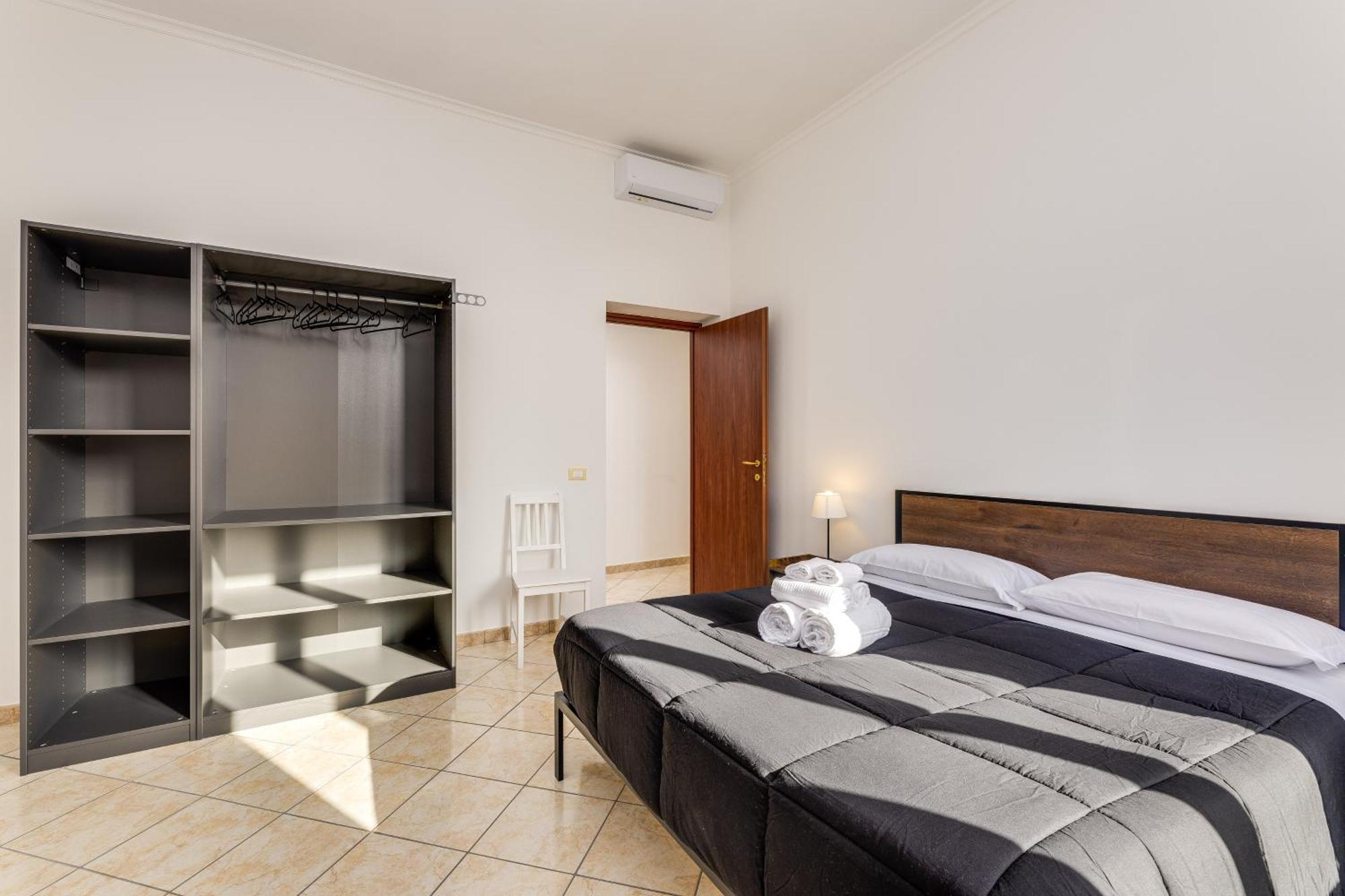 Apartment Magenta Tiburtino Rom